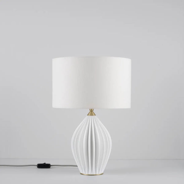 Fin Queen Table Light — in situ