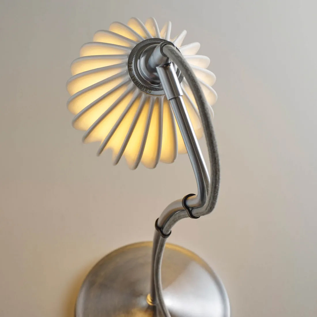Fin Table Light