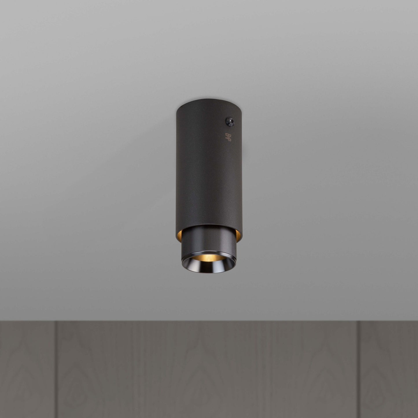 Exhaust Surface / Graphite