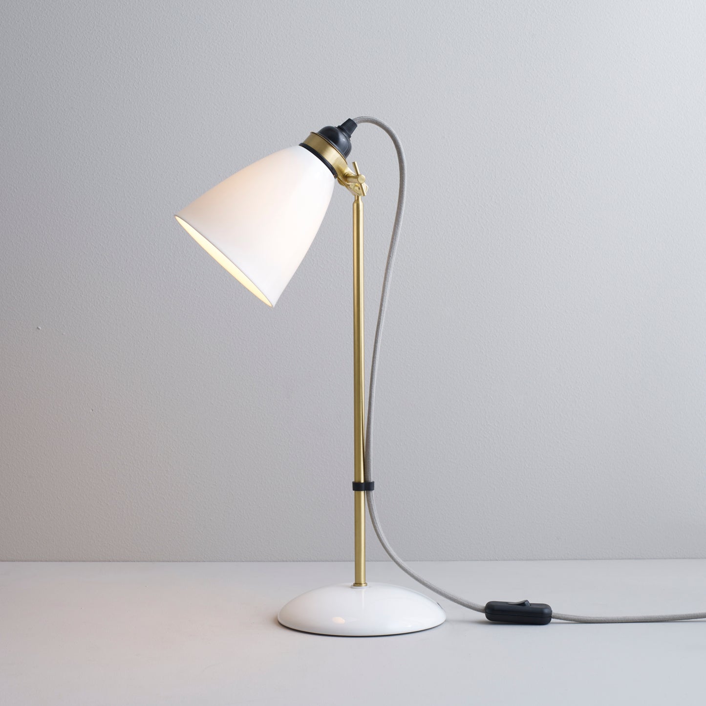 Hector 30 Table Light