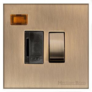 Switched Spur with Neon (13 Amp) / Winchester