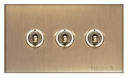 3 Gang Toggle Switch / Winchester