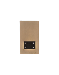 Shaver Socket Output Voltage 110/240V / Winchester